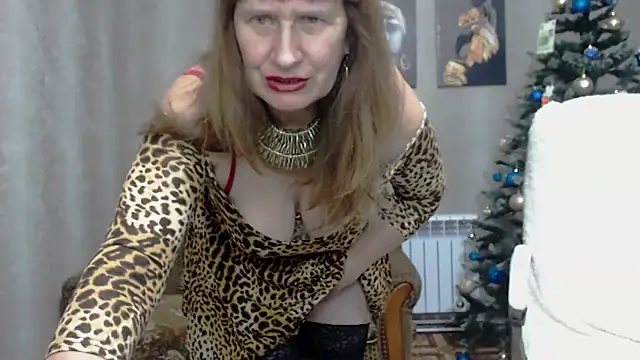 Snapshot of koroleva70 chatting on 01.05.25 koroleva70 online show from 01.05.25