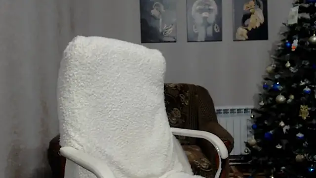 Snapshot of koroleva70 chatting on 01.09.25 koroleva70 online show from 01.09.25