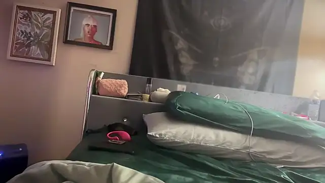 Snapshot of Yagurl__west chatting on 02.06.25 Yagurl west online show from 02.06.25