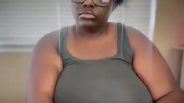 Snapshot of Yagurl__west chatting on 02.09.25 Yagurl west online show from 02.09.25