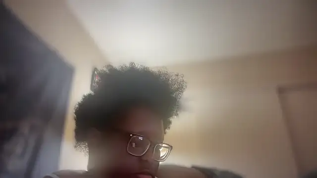 Snapshot of Yagurl__west chatting on 02.16.25 Yagurl west online show from 02.16.25