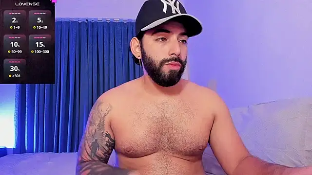 Snapshot of leo_thewolf_ chatting on 09.13.25 leo thewolf online show from 09.13.25