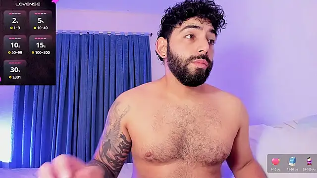 Snapshot of leo_thewolf_ chatting on 10.13.25 leo thewolf online show from 10.13.25