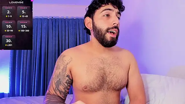 Snapshot of leo_thewolf_ chatting on 10.16.25 leo thewolf online show from 10.16.25