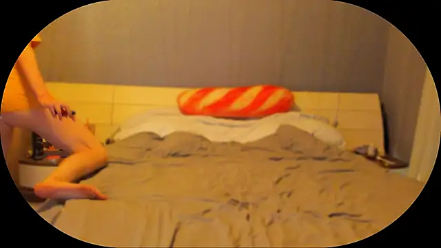 Snapshot of KlementinaBbG chatting on 12.20.24 KlementinaBbG online show from 12.20.24