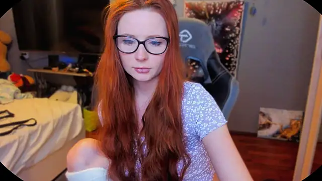 Snapshot of KlementinaBbG chatting on 02.27.25 KlementinaBbG online show from 02.27.25