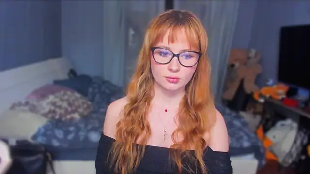 Snapshot of KlementinaBbG chatting on 11.02.25 KlementinaBbG online show from 11.02.25