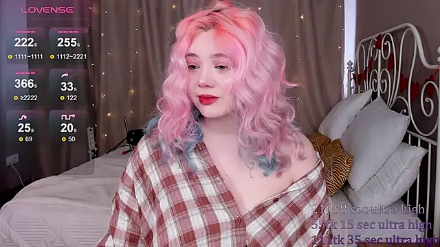 Snapshot of __KawaiiYuki__ chatting on 02.21.25 KawaiiYuki online show from 02.21.25