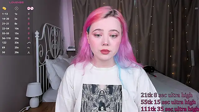 Snapshot of __KawaiiYuki__ chatting on 03.20.25 KawaiiYuki online show from 03.20.25