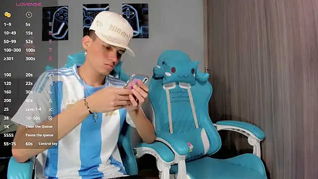 Snapshot of jake_and_joaquin chatting on 10.07.25 jake and joaquin online show from 10.07.25