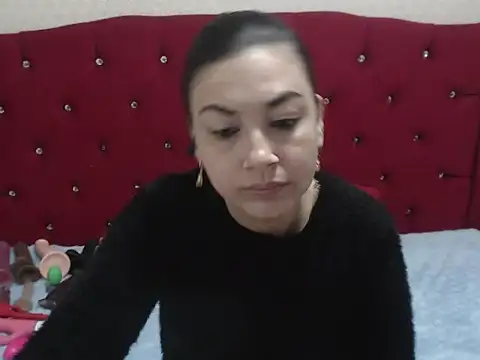 AdaFawxx online show from 11.16.25