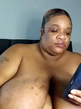 Snapshot of NaughtyHottieBBW chatting on 01.30.25 NaughtyHottieBBW online show from 01.30.25