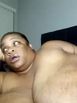 Snapshot of NaughtyHottieBBW chatting on 02.10.25 NaughtyHottieBBW online show from 02.10.25