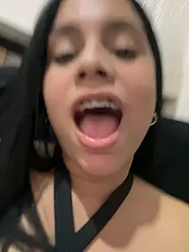 pamela anderson  online show from 12.20.24