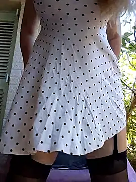 Snapshot of SexyMichellexo chatting on 09.22.25 SexyMichellexo online show from 09.22.25