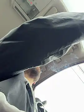 ElChapoGuzman95 online show from 11.17.25