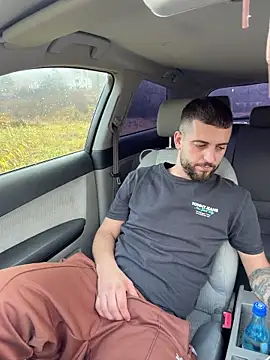 ElChapoGuzman95 online show from 11.19.25