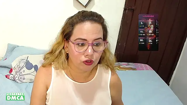 Snapshot of danielapalmer_ chatting on 03.05.25 danielapalmer  online show from 03.05.25