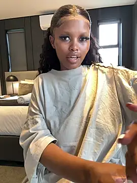 Snapshot of Neelo-Smith chatting on 01.23.25 Neelo-Smith online show from 01.23.25