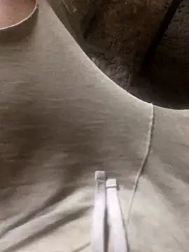 Snapshot of chrille82 chatting on 10.07.25 chrille82 online show from 10.07.25