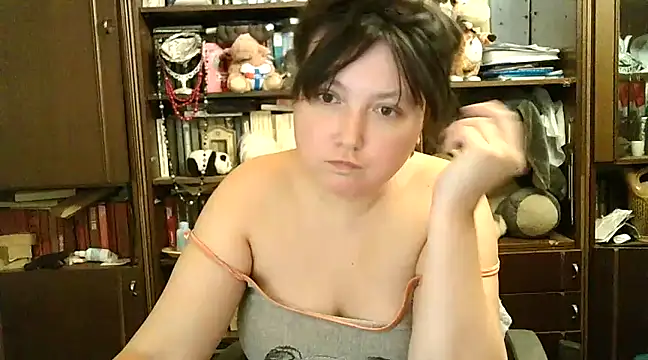 Snapshot of CarrieQPeach chatting on 12.13.24 CarrieQPeach online show from 12.13.24
