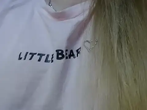 Snapshot of 69liamilk69 chatting on 12.05.24 69liamilk69 online show from 12.05.24