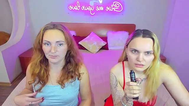 Snapshot of MagicEyess chatting on 10.02.25 MagicEyess online show from 10.02.25