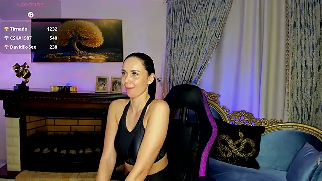 Snapshot of Black-Mamba- chatting on 02.19.25 Black-Mamba- online show from 02.19.25