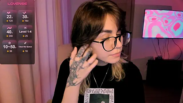 Snapshot of _selectrra chatting on 01.14.25  selectrra online show from 01.14.25