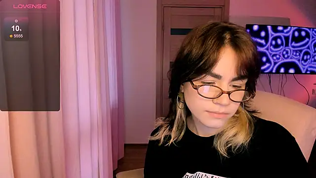 Snapshot of _selectrra chatting on 01.23.25  selectrra online show from 01.23.25