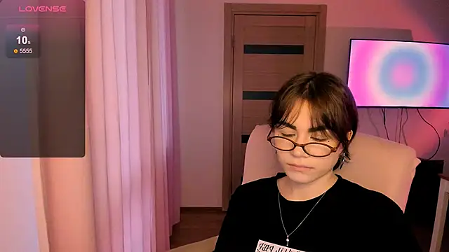 Snapshot of _selectrra chatting on 01.24.25  selectrra online show from 01.24.25