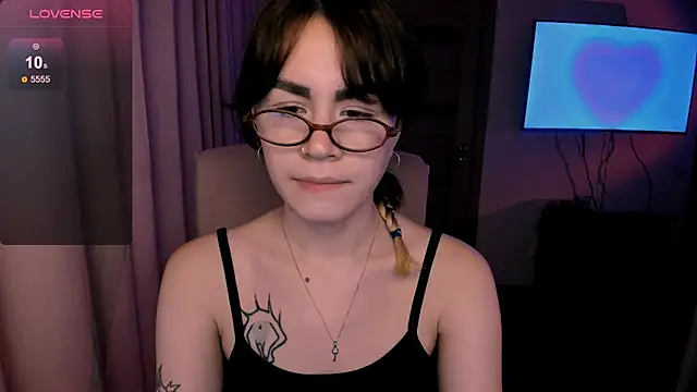 Snapshot of _selectrra chatting on 01.29.25  selectrra online show from 01.29.25