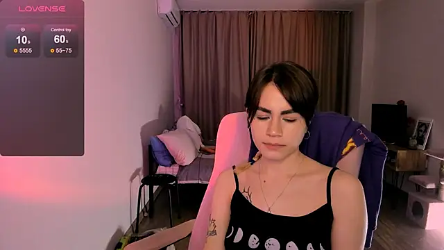 Snapshot of _selectrra chatting on 02.05.25  selectrra online show from 02.05.25