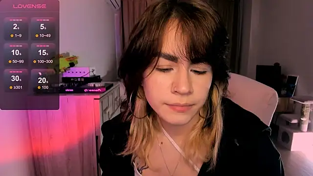 Snapshot of _selectrra chatting on 02.07.25  selectrra online show from 02.07.25