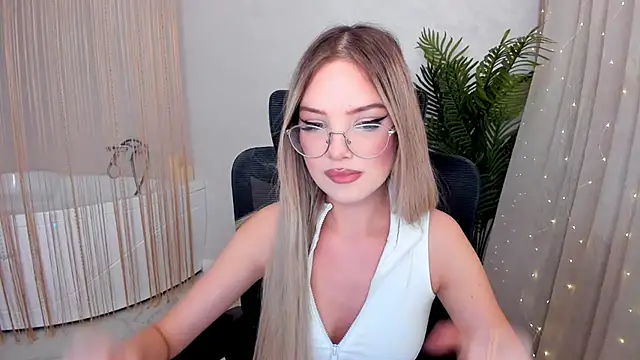 FloweryLove 1 online show from 01.22.25