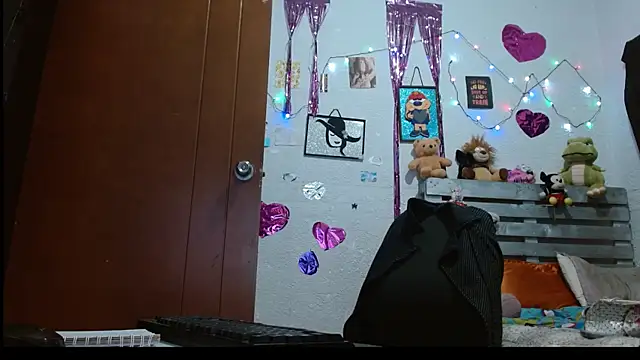 Saray extrovert  online show from 12.02.24