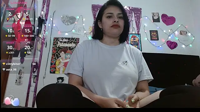 Saray extrovert  online show from 03.15.25