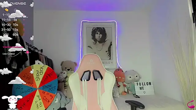 Snapshot of lucas_cute chatting on 02.26.25 lucas cute online show from 02.26.25