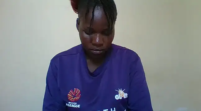 Snapshot of prettychic5 chatting on 12.09.24 prettychic5 online show from 12.09.24