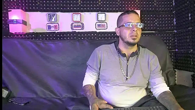 Snapshot of Dulce_yors chatting on 03.15.25 Dulce yors online show from 03.15.25