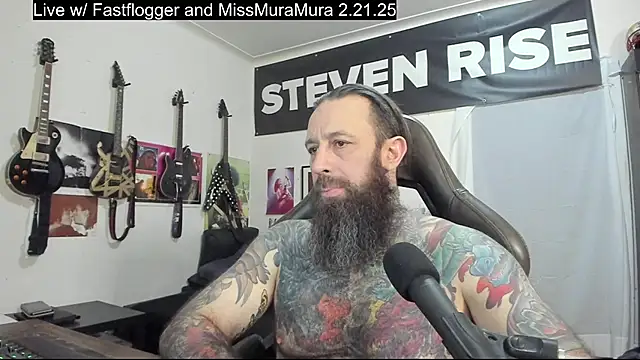 Snapshot of StevenRiseNYC chatting on 02.13.25 StevenRiseNYC online show from 02.13.25