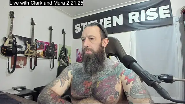 Snapshot of StevenRiseNYC chatting on 02.15.25 StevenRiseNYC online show from 02.15.25