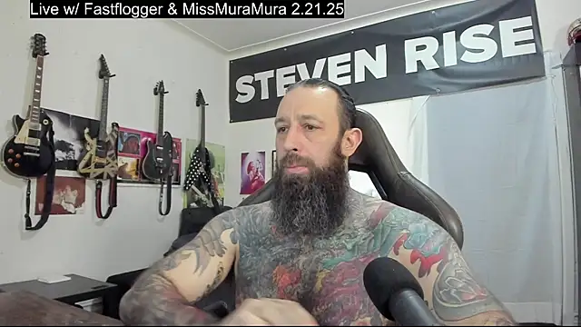 Snapshot of StevenRiseNYC chatting on 02.17.25 StevenRiseNYC online show from 02.17.25
