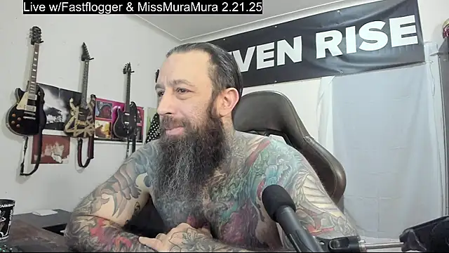 Snapshot of StevenRiseNYC chatting on 02.20.25 StevenRiseNYC online show from 02.20.25