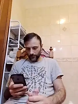 Snapshot of coppiasenzacensura chatting on 09.28.25 coppiasenzacensura online show from 09.28.25
