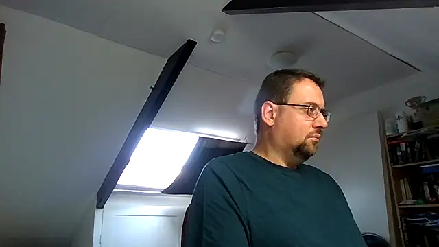 Snapshot of rdewaard81 chatting on 09.19.25 rdewaard81 online show from 09.19.25