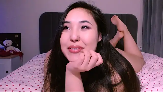 Snapshot of monabooty chatting on 02.01.25 monabooty online show from 02.01.25