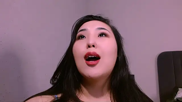 Snapshot of monabooty chatting on 03.07.25 monabooty online show from 03.07.25