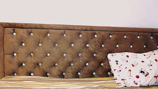 Sara4uu online show from 11.02.25