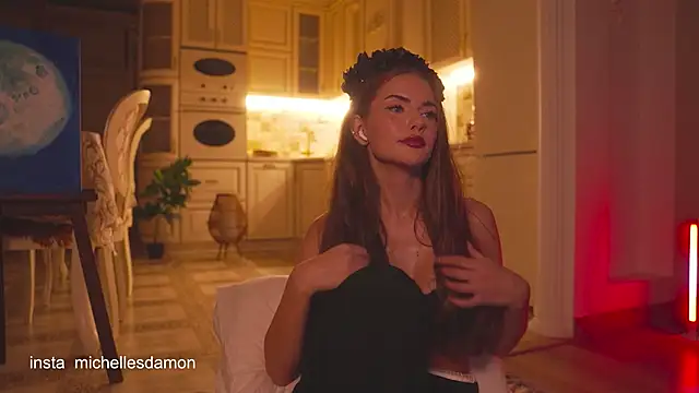 Snapshot of house_of_dragon chatting on 10.26.25 house of dragon online show from 10.26.25